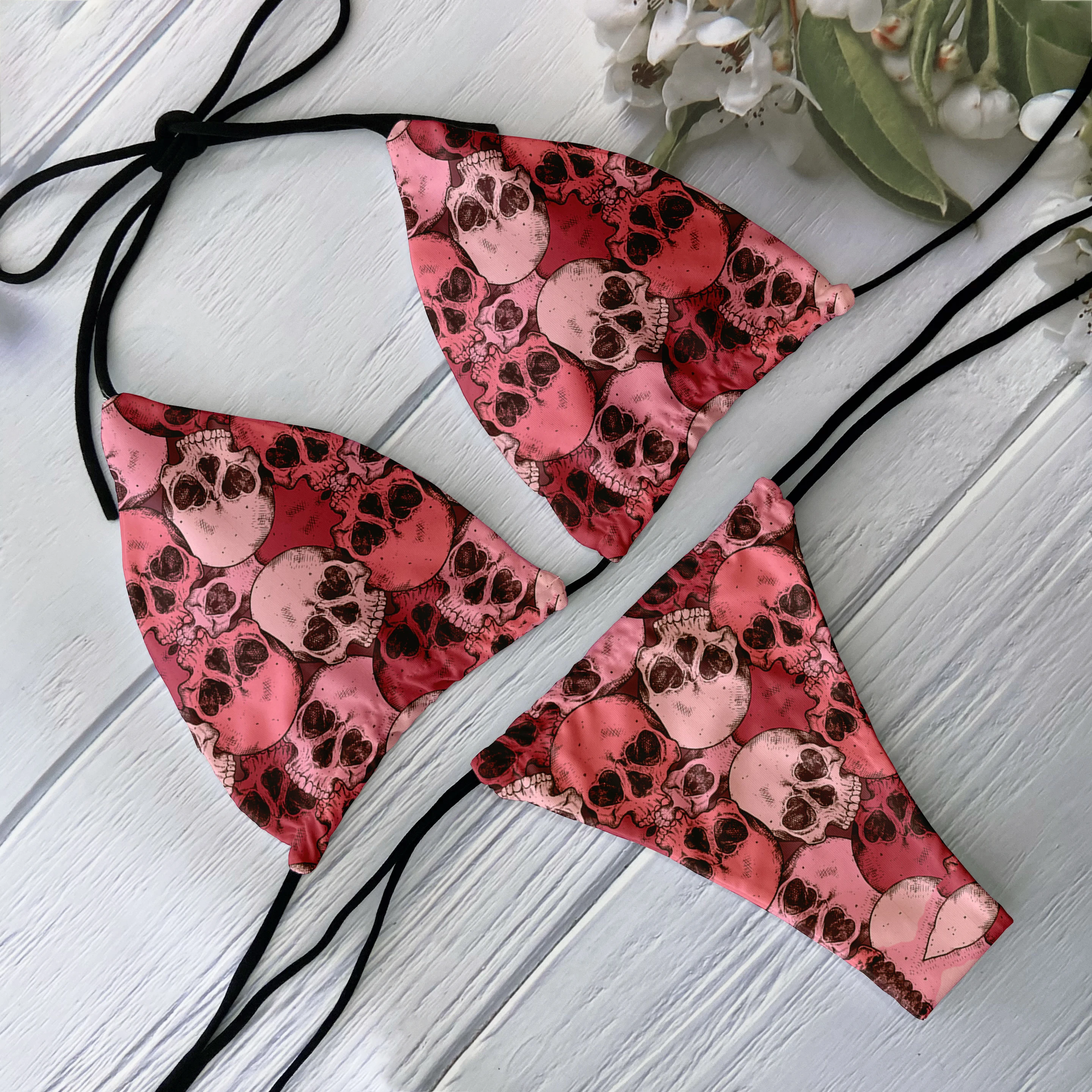 New Bikini Set Deep V Backless Low Waist Sexy Skull Pattern Printed Swimsuit Beach Surfing Vacation Ladies Swimsuit Two Piece Se