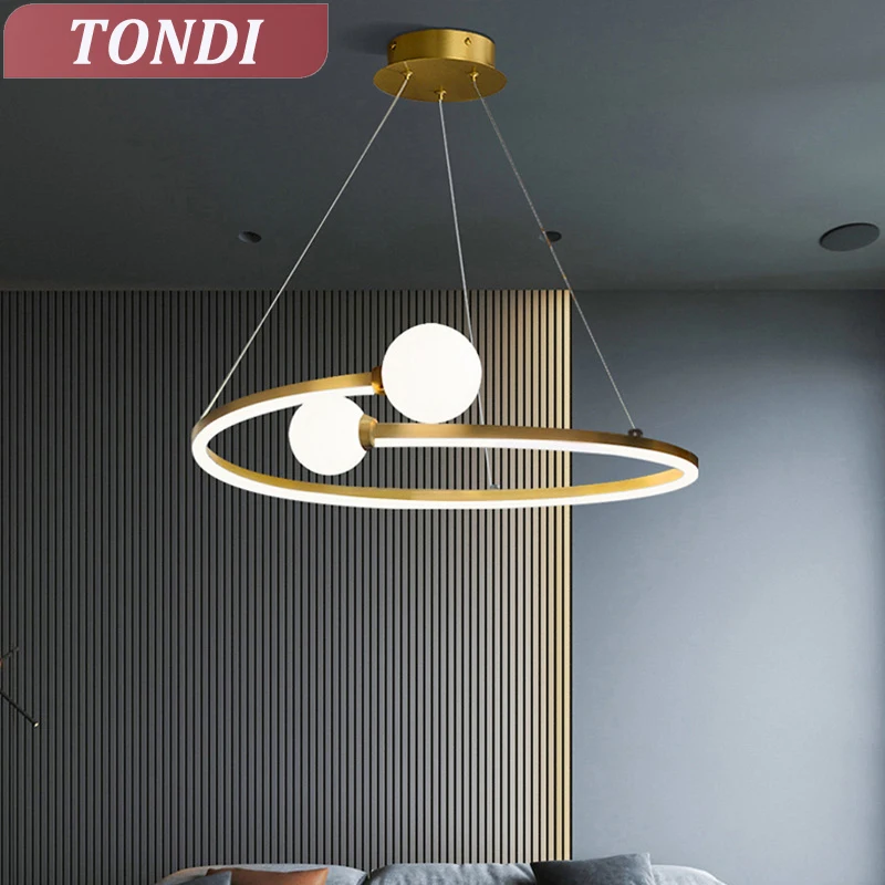 Plafonnier LED composé d'anneaux, design nordique moderne et créatif, éclairage d'intérieur, luminaire décoratif de plafond, idéal pour un salon, une chambre à coucher ou une salle à manger