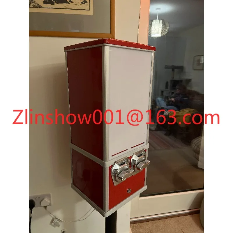 Two Slot Small Easier Carry the Card Vending Machine  and Sticker Vending Machine