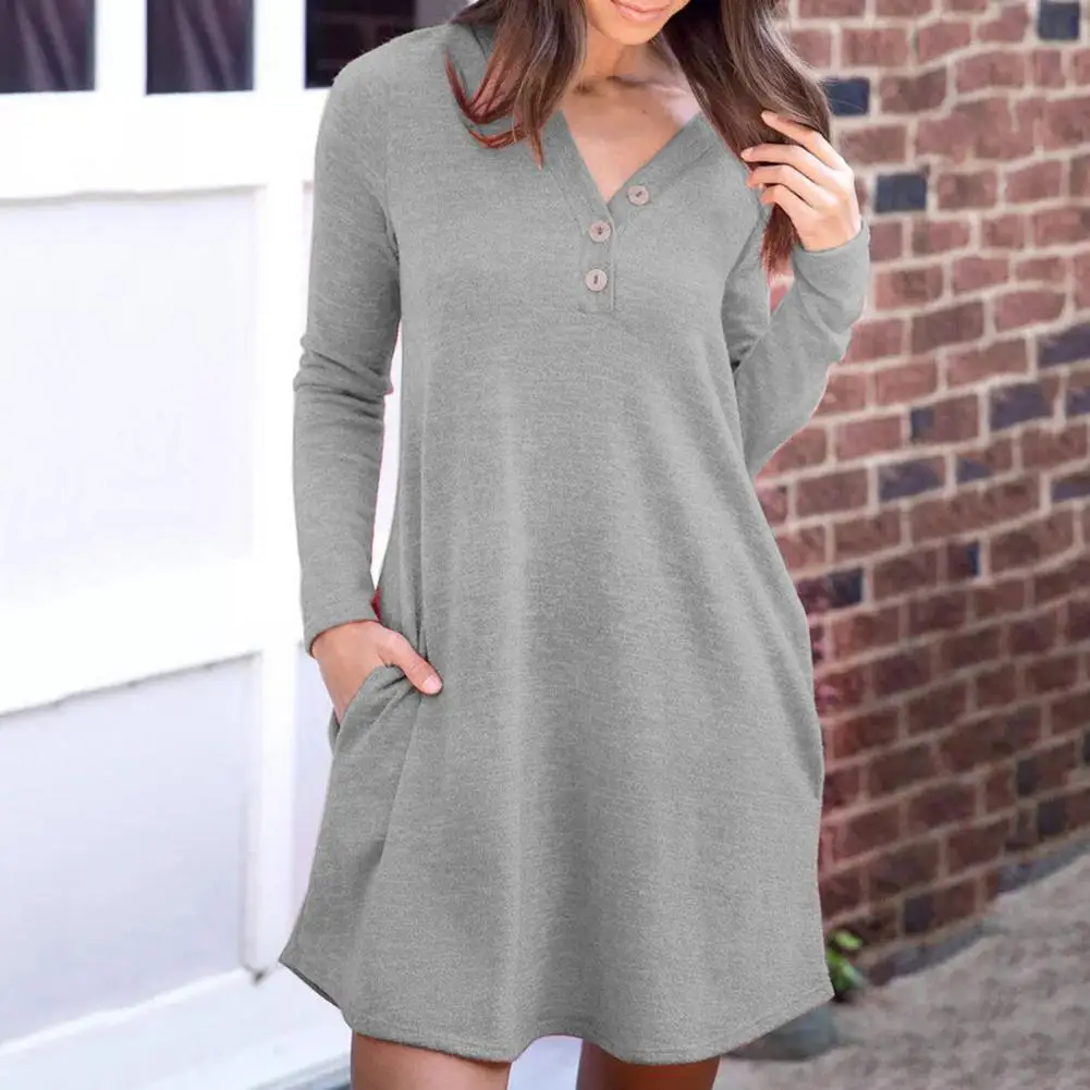 Рисунок 2 - Женское платье-мини с V-образным вырезом