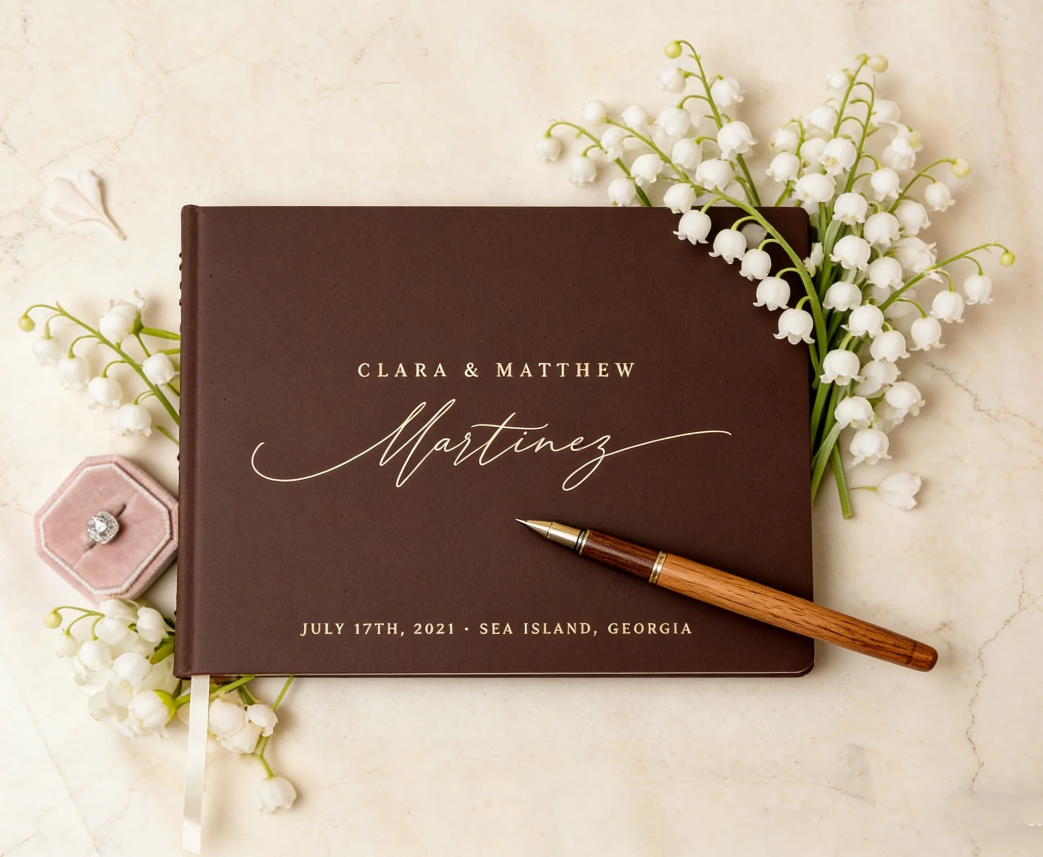 

Винтажная свадебная книга для гостей в стиле Туаль де Жуи | Свадебный сувенир с индивидуальной гравировкой | Элегантная книга для гостей в стиле французского кантри для свадьбы R