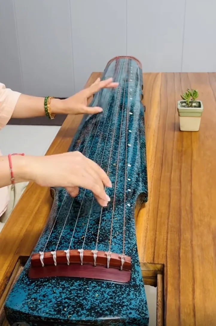 Fuxi Style Guqin, Color Lacquer Finish, Traditional Chinese 7-stringed String Instrument
