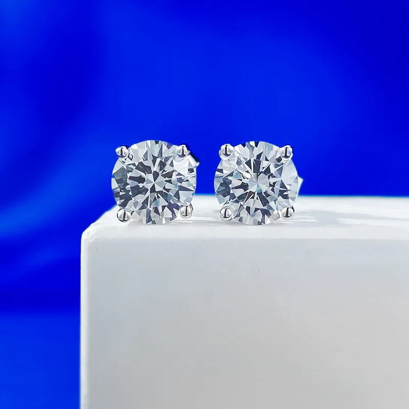 S925 Silver One Carat Four Claw Earrings 6.5mm Classic Versatile AliExpress can be shipped as a replacement