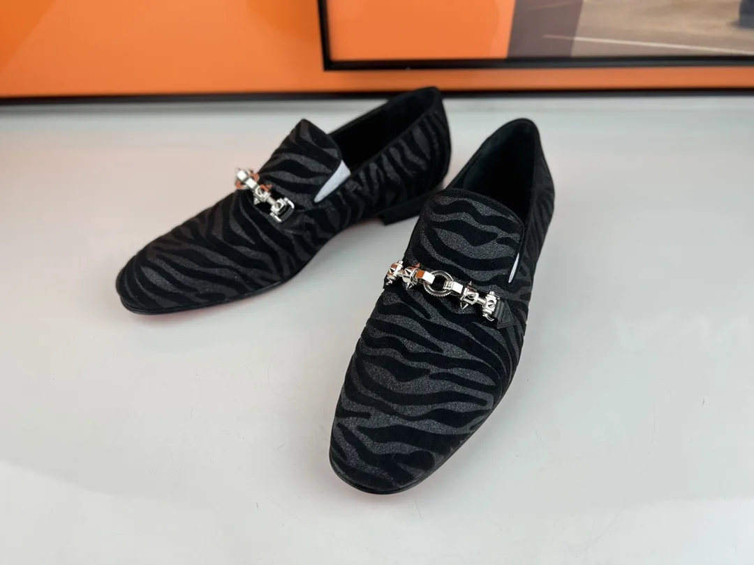 Luxury Oxford Shoes Men's Zebra Print Suede Loafers Leather Shoes Business Dress Silver Buckle Footwear Wedding Party Footwear