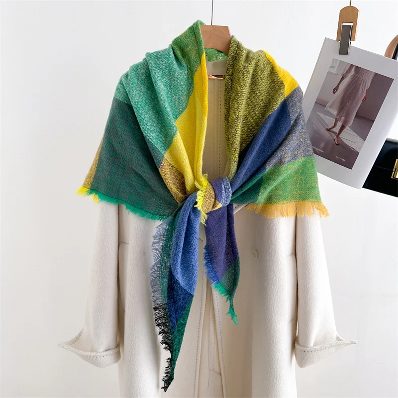 2024 Luxury Fashion Color Block Classics Plaid Cashmere Women Shawl Winter Warm Triangle Scarf Outdoor Scarves Wraps Stole Photo