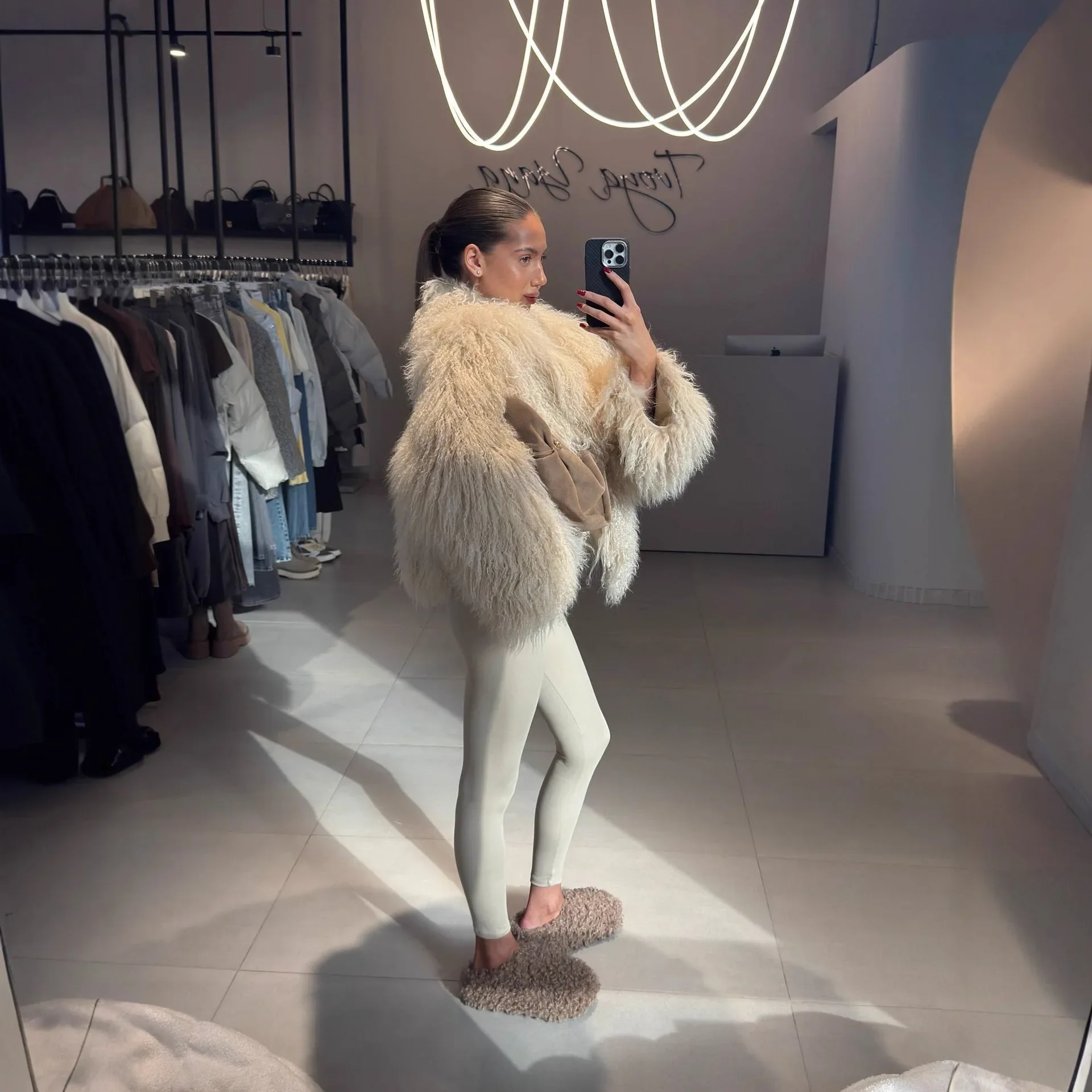 Giacca invernale da donna in pelliccia sintetica riccia 2025, cappotto caldo in agnello con capelli lunghi, capispalla versatile in pelliccia artificiale alla moda KIDCRKJ