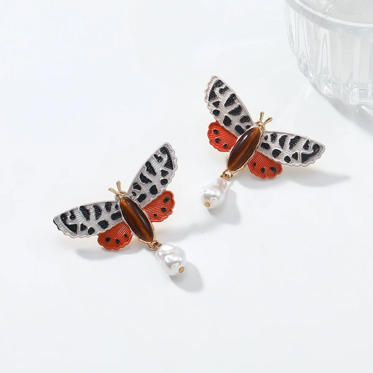 مبالغ فيها العلامة التجارية الكبيرة الخريف ليوبارد طباعة فراشة تقليد اللؤلؤ قلادة الأقراط البوهيمي نمط الرجعية الأقراط