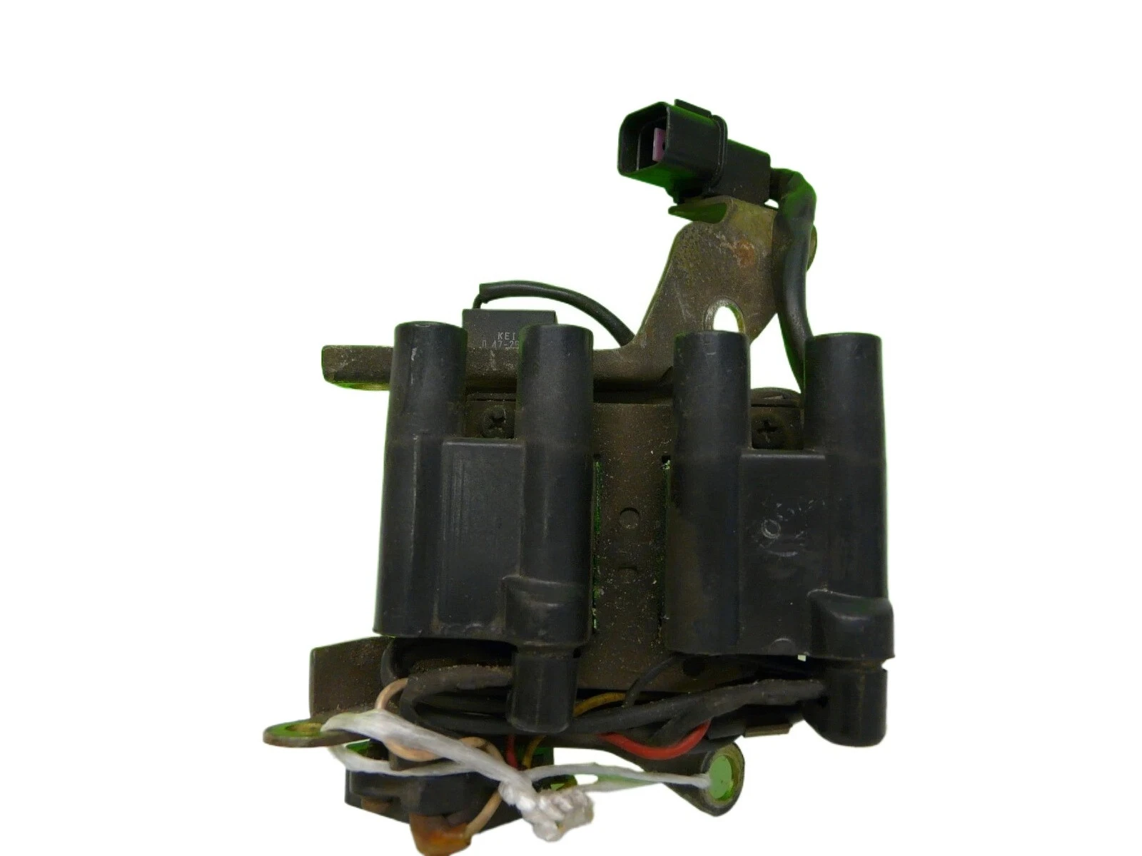 Hochwertige Zündspule 27301-33010 geeignet für Dodge Colt Mitsubishi Eclipse Hyundai Elantra UF114 27301-33018 27301-33020.