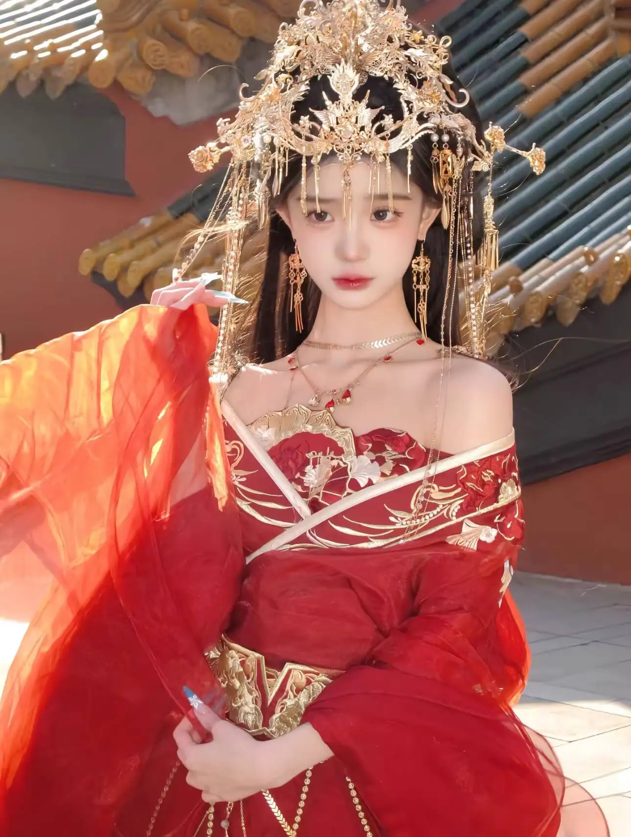 

New Wei And Jin Dynasties Heavy Industry Embroidery Straps Waist-high Skirt Ethereal Aura Red Wedding Attire Tail Hanfu Women