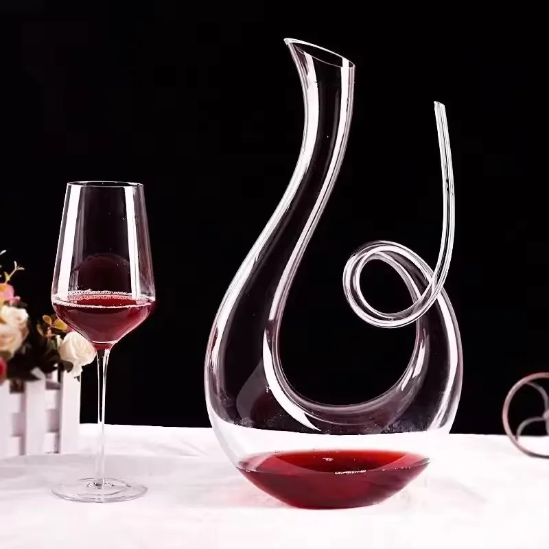

1500ML Light luxury U-shaped harp red wine decanter Household luxury crystal glass 6-character wine dispenser