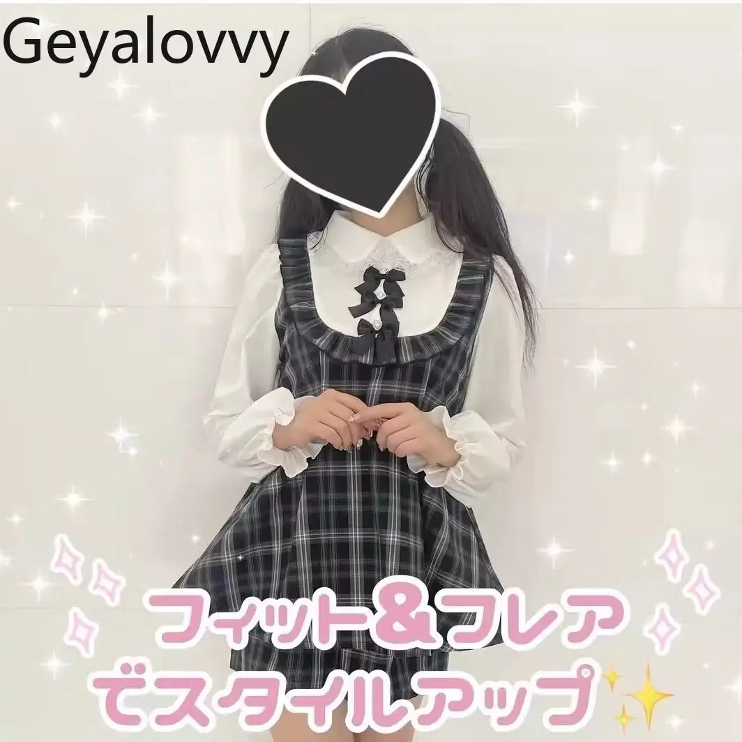 

Новый комплект из двух предметов в японском стиле: платье с завязками и длинными рукавами, облегающее, с завышенной талией, и шорты. Массовое производство. Милый и очаровательный комплект для девочек.