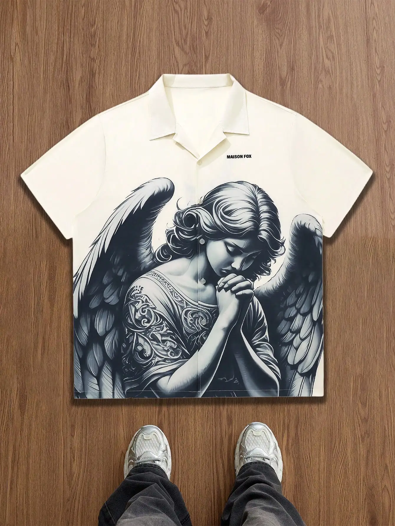 

Men's Cream Button-Up Shirt with Angelic Graphic Print, Casual Streetwear Style