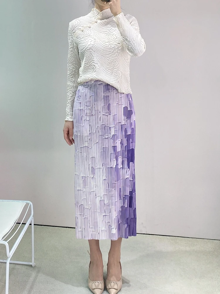 

A woman's half skirt Miyake Pleated Fashion high stretch slim printed straight skirt