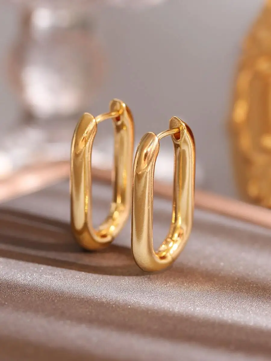 

Minimalist oversized oval metal hoop earrings per pair