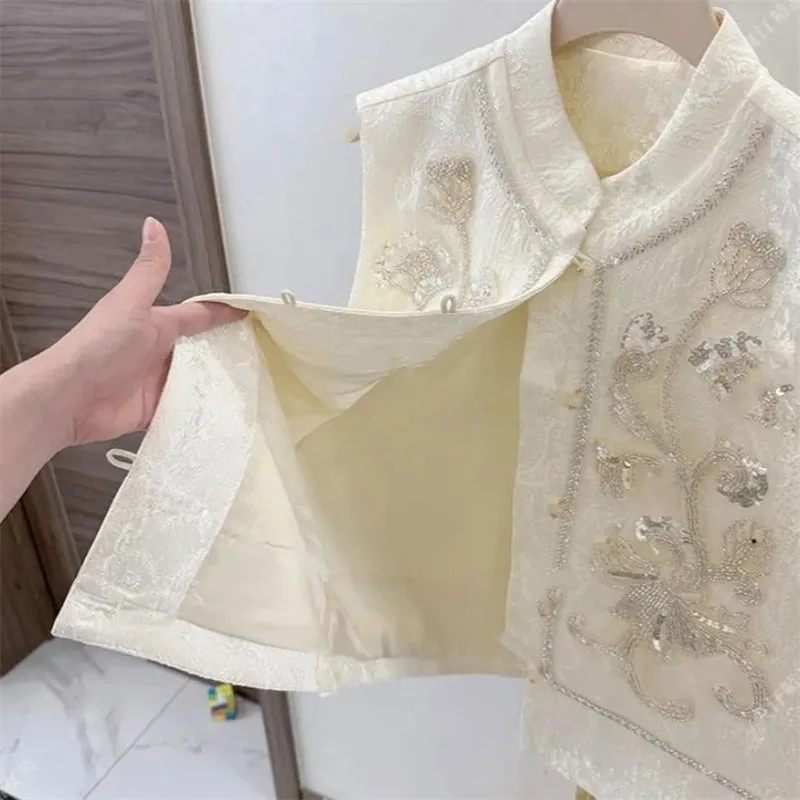 الراقية فام التطريز سترة أبلى الربيع الصيف النساء بلون صدرية معطف السيدات مسمار حبة بريق جاكيت بلا إكمام