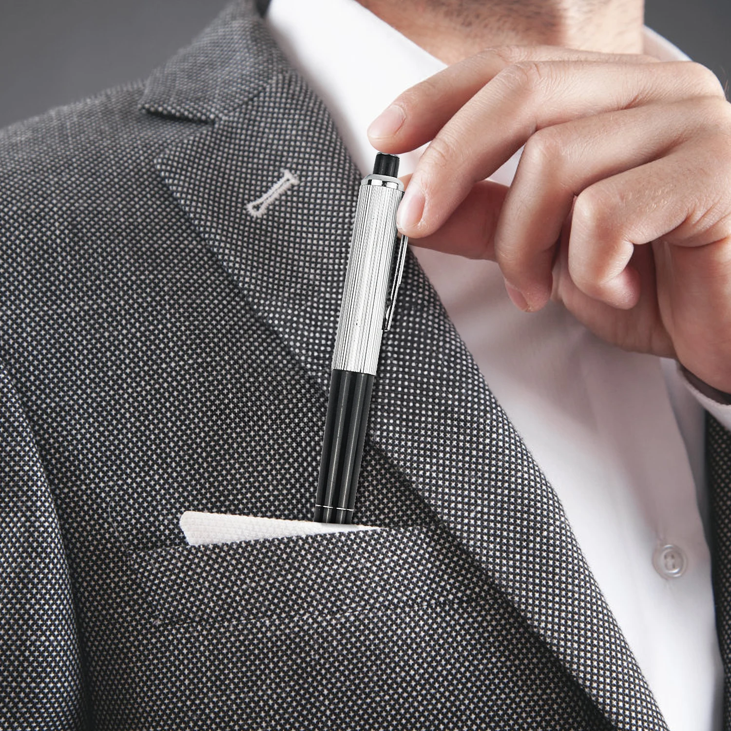 Caneta de toque elétrica de brincadeira criativa com um toque ligeiramente numb, simula choque elétrico ao pressionar com uma caneta esferográfica