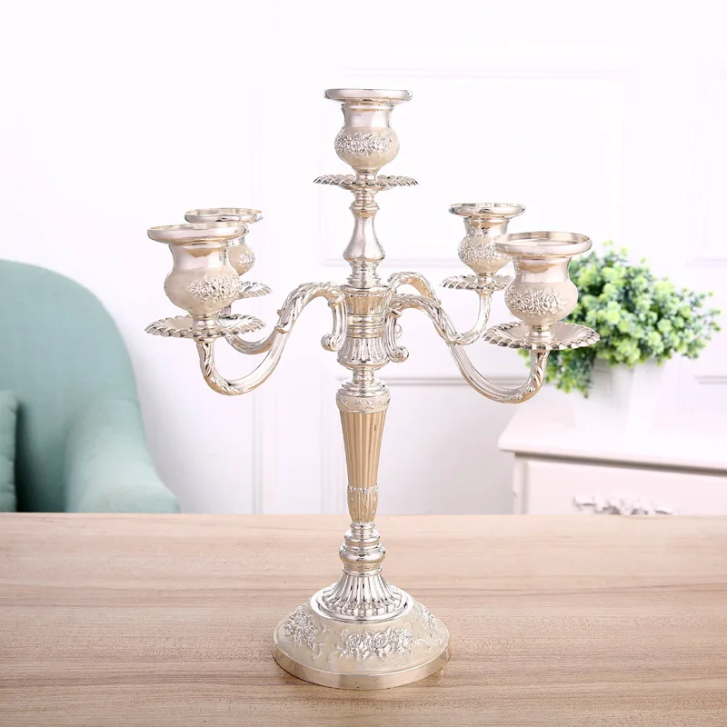 Tempat lilin Eropa, dekorasi rumah pernikahan yang kreatif dan sederhana, lima tempat lilin perunggu