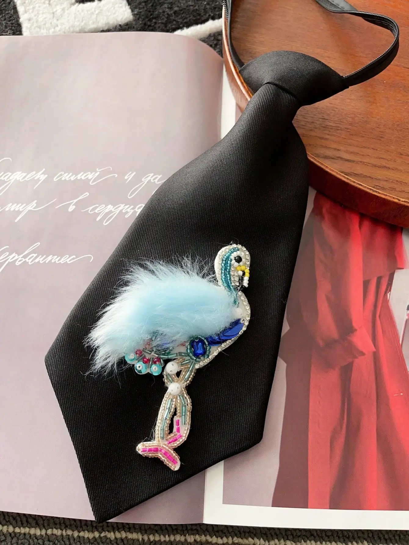 1 Piece of Cute Polyester Fiber (Polyester) Tie Embroidered Ostrich Female Adjustable Suitable for Party Travel Shirt Holiday Wear