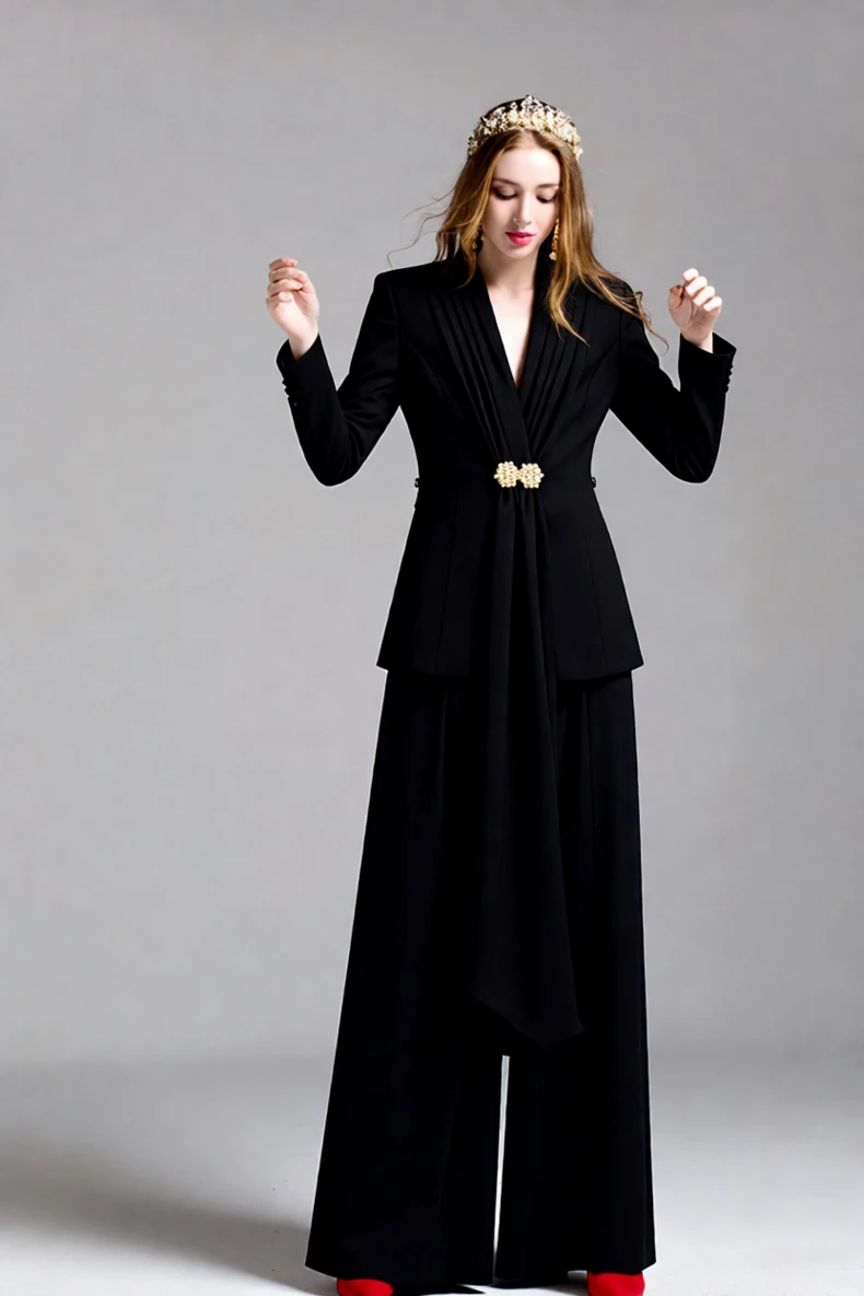 Conjunto de blazer plissado preto feminino com broche decorativo e calças de perna larga, terno elegante de duas peças para senhora do escritório