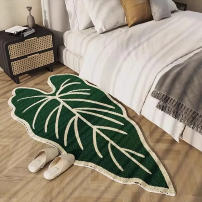 VIKAMA Tropical Leaf Shape Carpet Monstera Leaf Pattern Green & White Entryway Floor Mat Bedroom Living Room Home Decor Mat