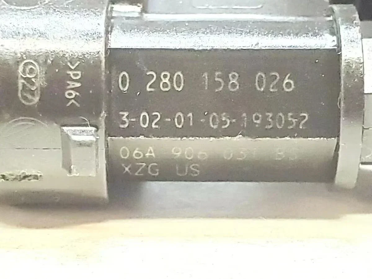 

Fuel injector 0280158026 06A906031BS is suitable for 2004-2010 Volkswagen Golf Jetta Beetle 2.0L i4