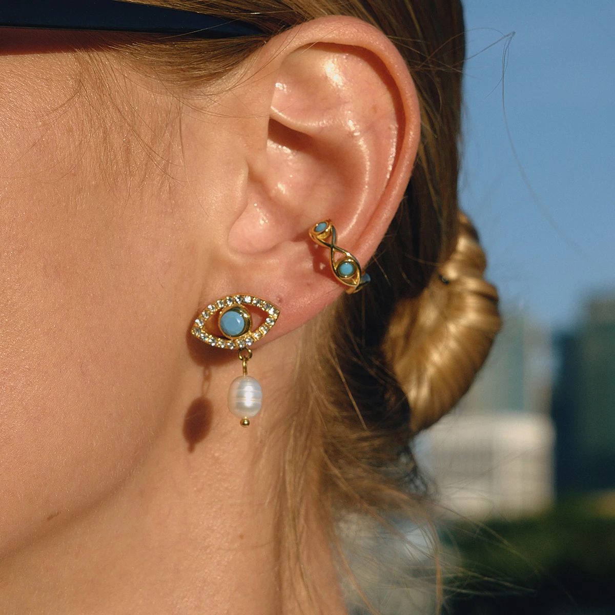 

AIKOER Vintage Fashion 18K Gold Color Plated Blue Turquoise Devil's Eye Ear Clip Hypoallergenic Stainless Steel Women Jewelry