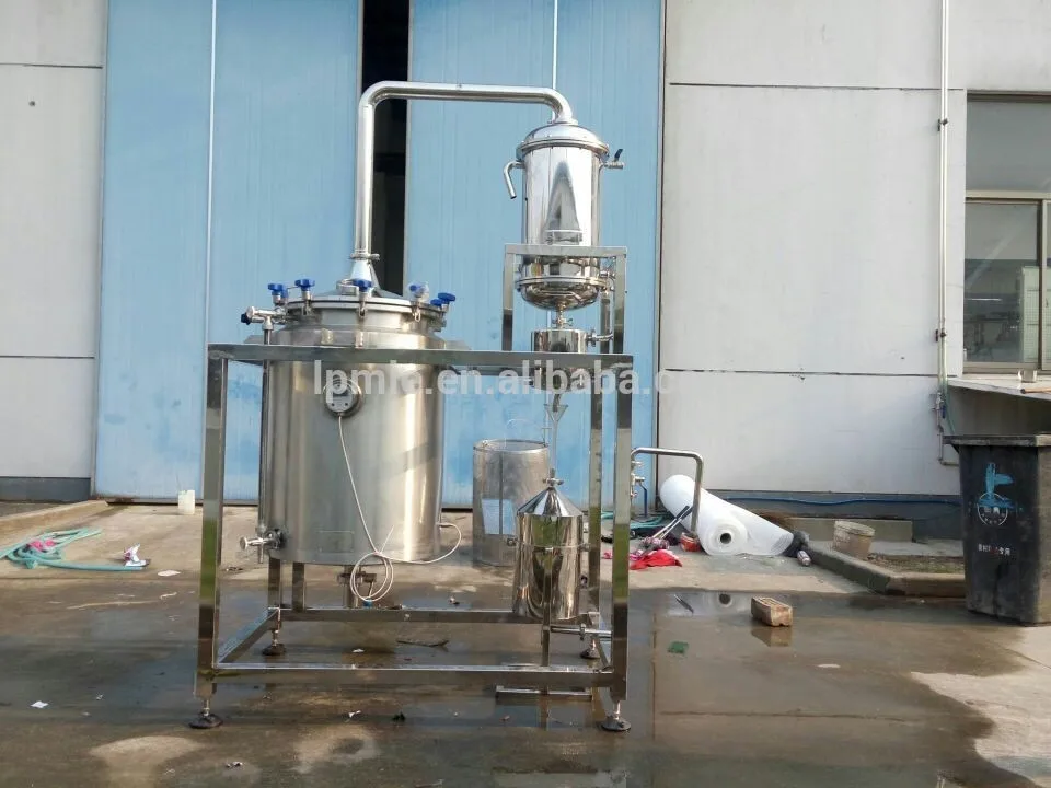Attrezzatura per l'estrazione dell'olio essenziale vegetale Serbatoio per l'estrazione delle erbe Serbatoio per l'estrazione e la concentrazione della fermentazione