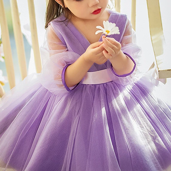 Customized Customized V-neck Mesh Long Puff Sleeve Sweet Flower Girl Dresses Simple Solid Ball Gown Princess Dress Tiered Kids B