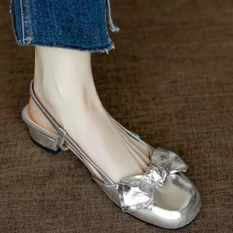

2025 New Fashionable and Versatile Summer Bow Baotou Sandals Women's French Back Trip Block Heel Shoes