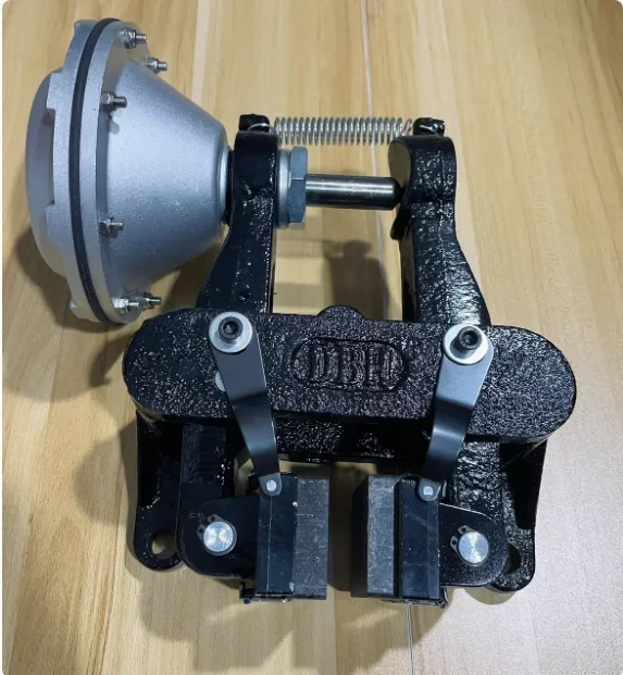 DBG-203/ DBG-204/ DBG-205 DBG-103 DBG-104 DBG-105 Disk Type Pneumatic Brake & Air Pressure Disc Clutch For Tension Control
