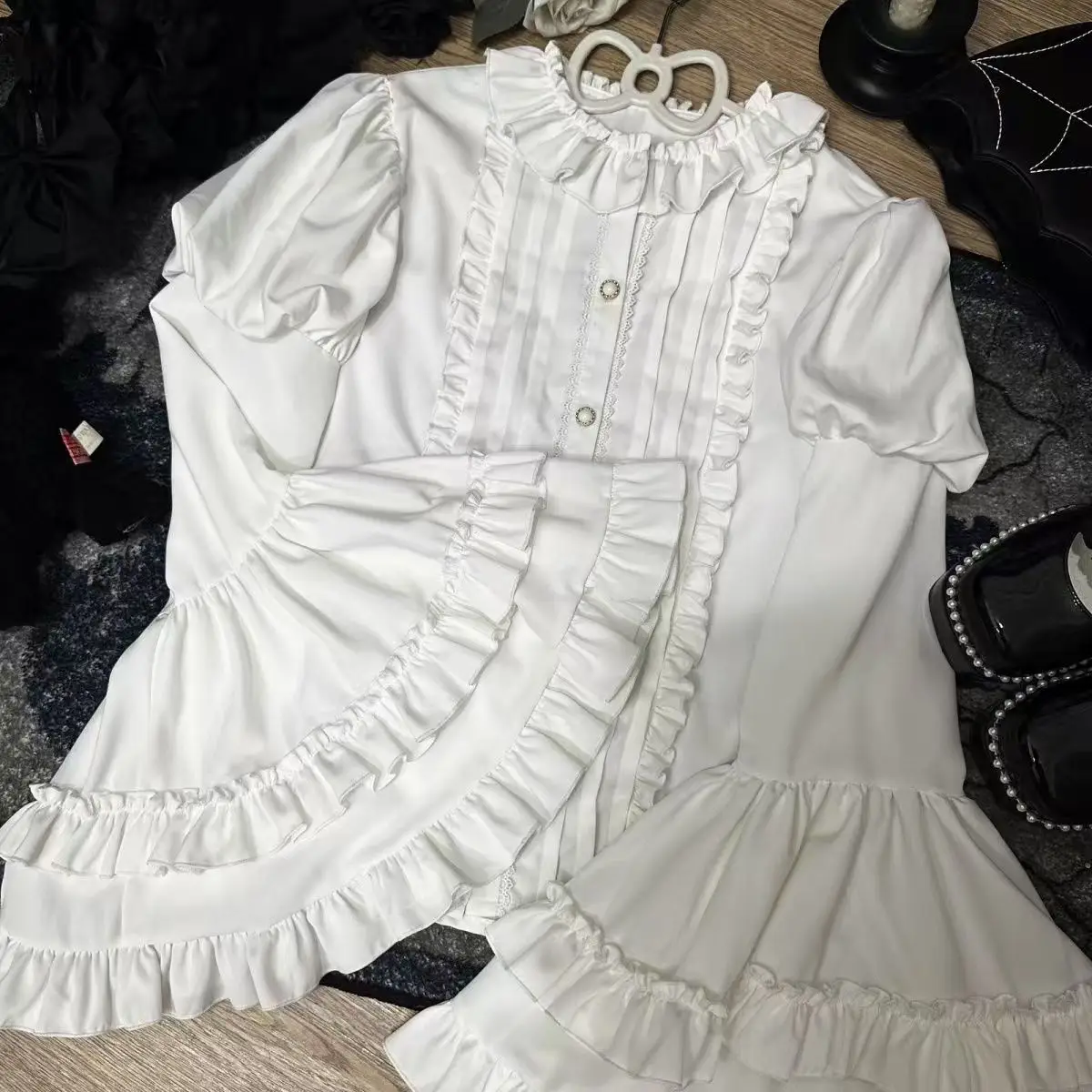 white 05