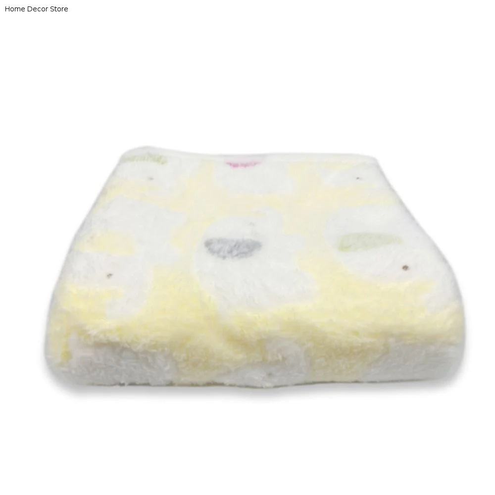 Fluffy Soft Cats Paw Multi-color optional Bone Pattern Dogs Winter Quilt Flannel Blanket Pet Blanket Fleece Blanket