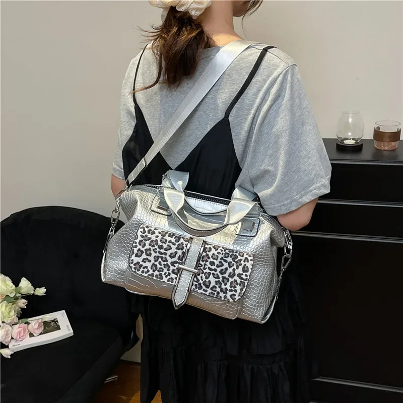 

Luxury Brand Genuine Leather Shoulder Bag For Ladies, Popular Women's Crossbody Messenger Bag With Multiple Compartments