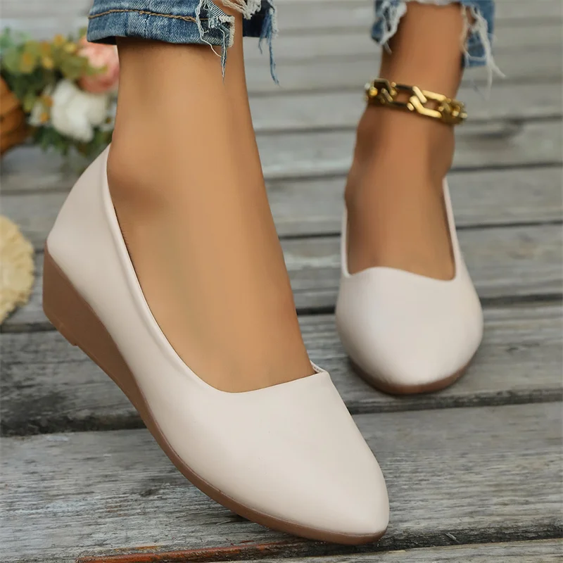 2024 Fashion Women Shoes Woman Flats High Quality Suede Slip-on Shoes Round Toe Rubber Women Flat Shoes Ballet Plus Size Cozy