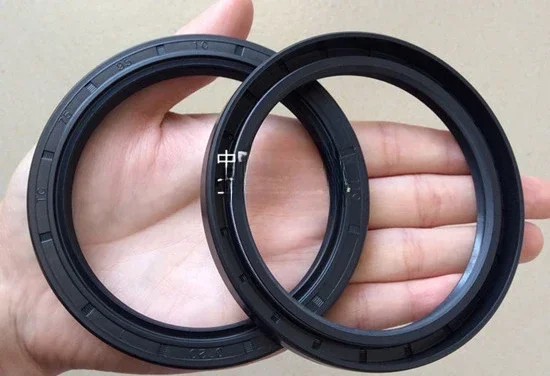 

Imported skeleton oil seal complete set of sealing rings 290/300 * 330/340/360 * 18 * 25