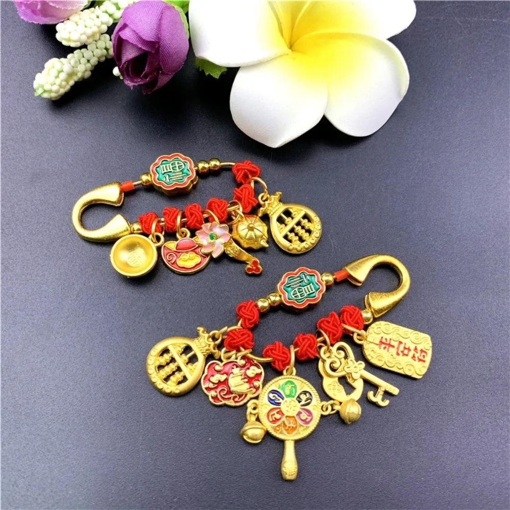 Chinese Style Red Lucky Brooch Pin Clouds Peace Lock Geometric Alloy Keychain Pendant Ancient Method Gold Alloy Pin