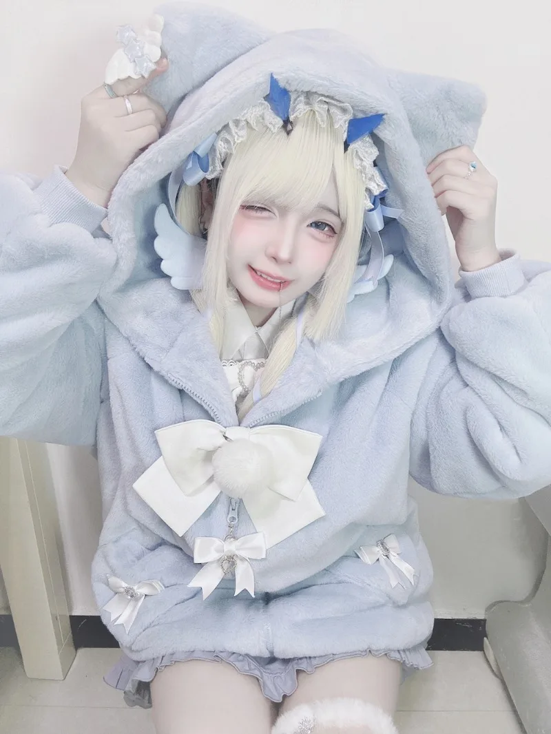 

Новинка зимы 2025, оригинальное милое плюшевое пальто с кошачьими ушками, японское массовое производство, свободное теплое пальто Лолиты с длинными рукавами и капюшоном