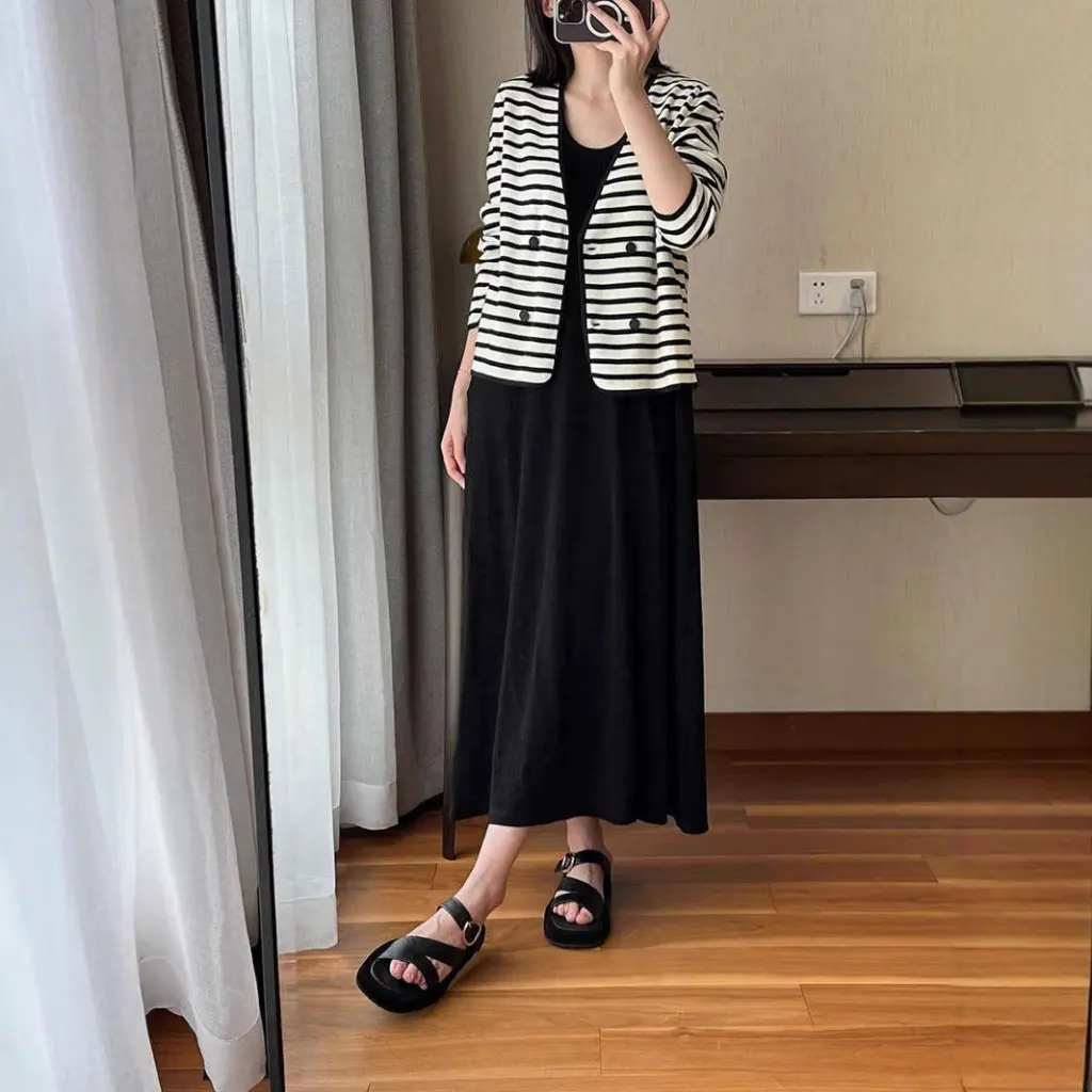 

Ic Original Women's Ultra-Fine Cotton Striped Cardigan Top with Cross Collar And 4 Buttons Thin Section