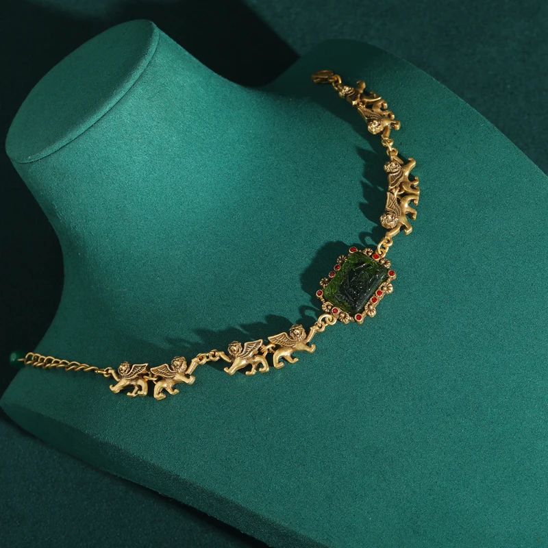 Vintage Green Glass Bracelet Charm Square Relief Lion Woman Jewelry Real Gold Plated Luxury Designers Summer Accessories 2025