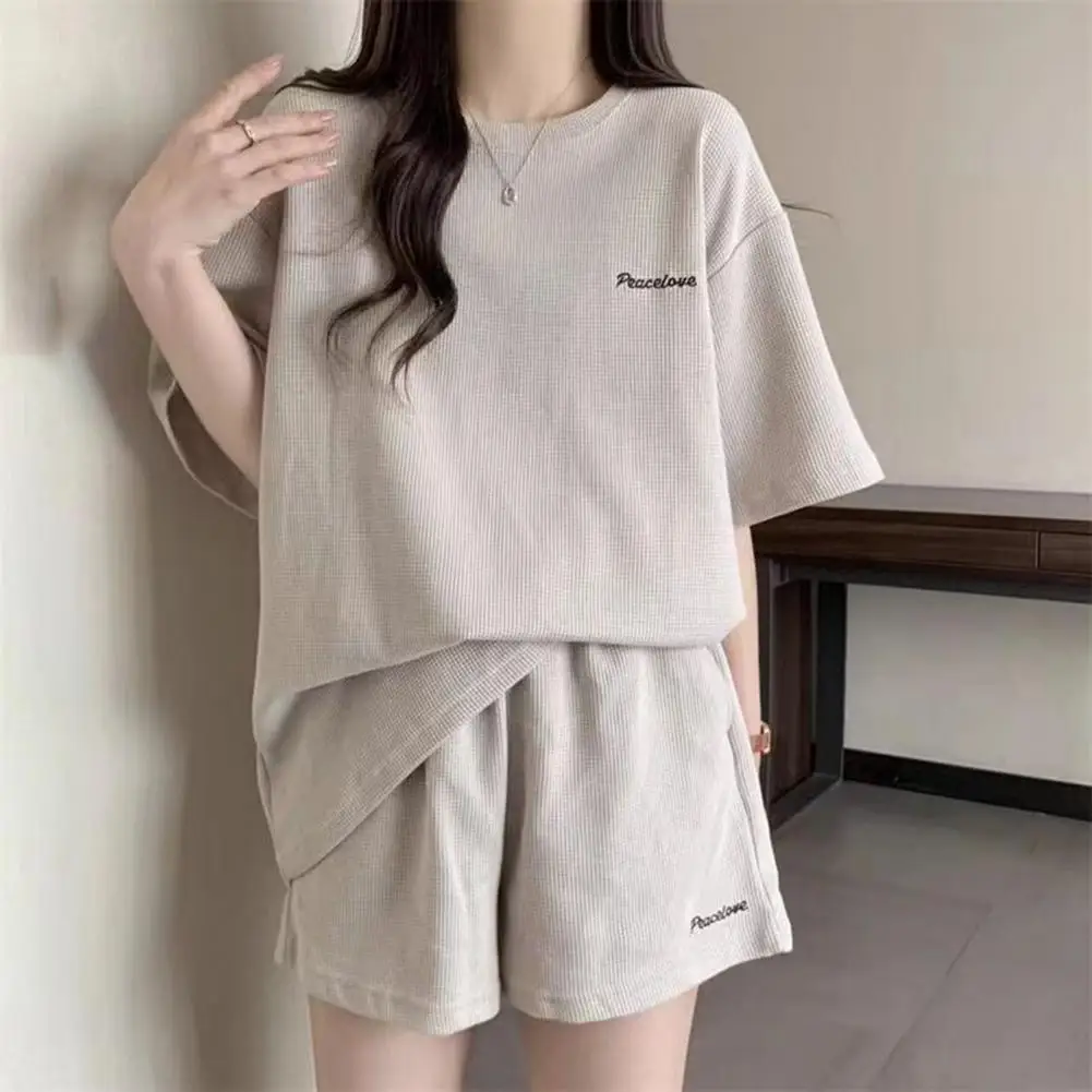 

2025 Women Summer Casual Short Suit Loose Comfortable O-neck T-Shirts And Elastic Waist Shorts Female Fashion Steetwear Suits