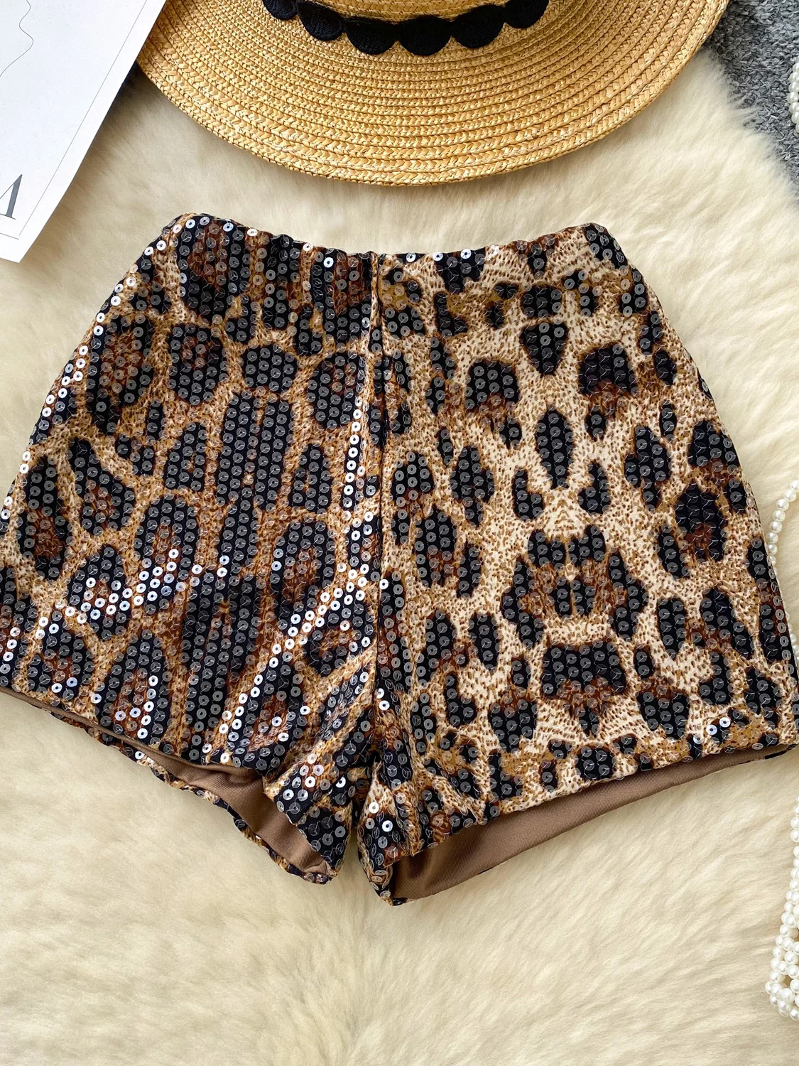 

Sexy Sparkling Sequin Leopard Print Shorts Women's Summer Casual High Waist Polyester Fiber Wide Leg Pants Korean Style