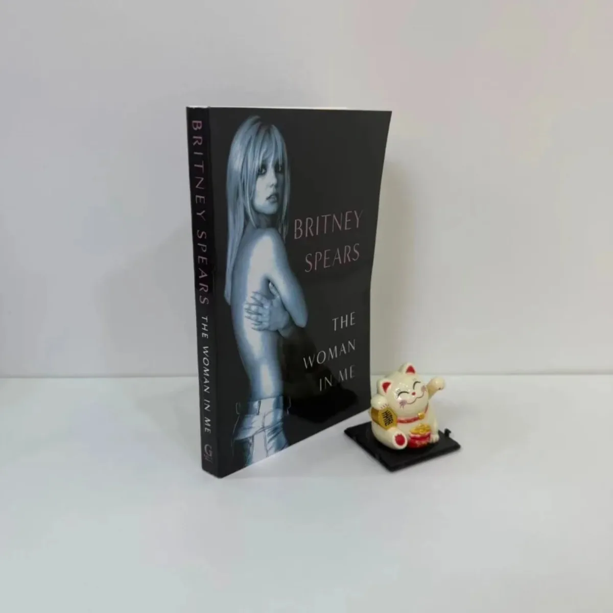 

The Woman in Me By Britney Spears - Highly Anticipated Memoir | Pop Icon's Journey of Fame, Struggle & Pursuit of Freedom