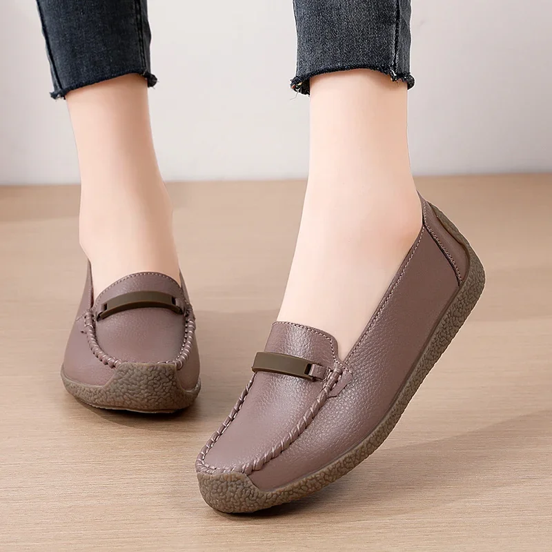 2024 New Women Casual Shoes Slip on Leather Flat Shoes Women\'s Loafers Moccasins Nurse Shoes Sneakers for Women Zapatos Mujer