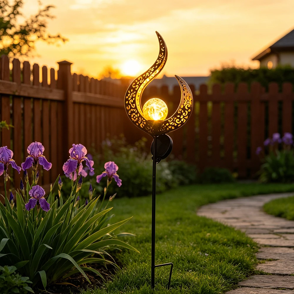 1pc Solar LED Flame Light, Retro Iron Garden Light, Flame Effect Solar Lamp Outdoor Landscape Lights for Walkway Lawn