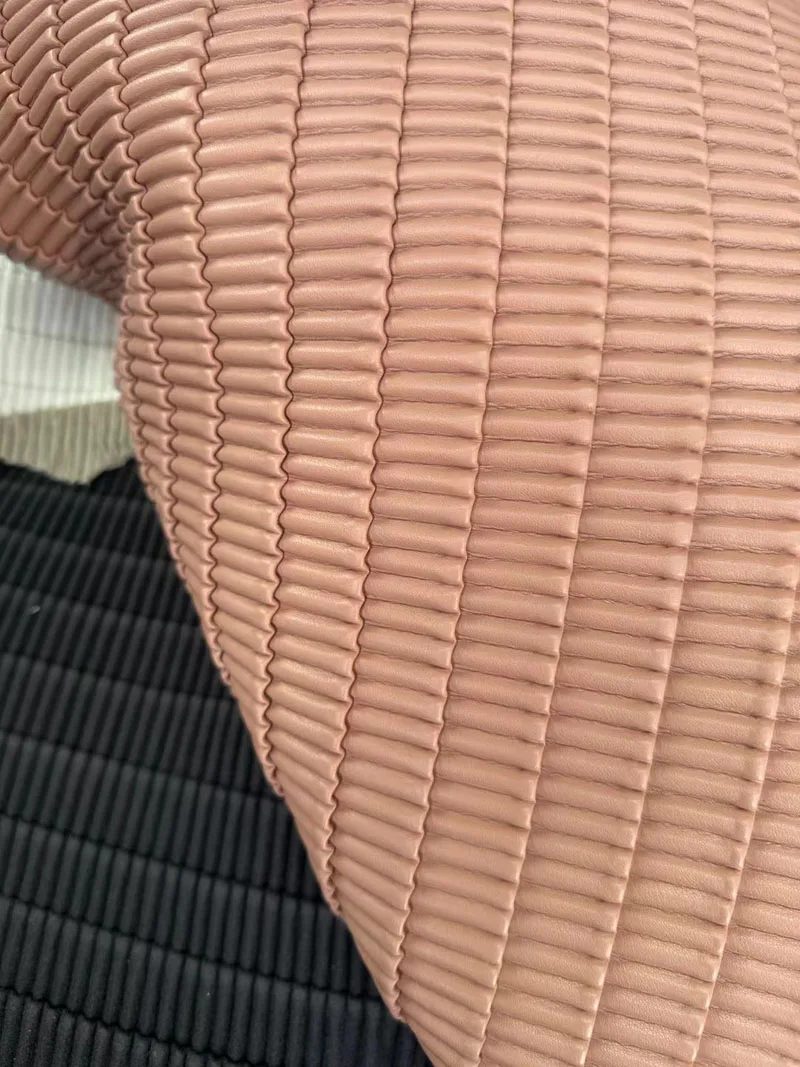 Embossing Process Levant Synthetic PU Leather Materials