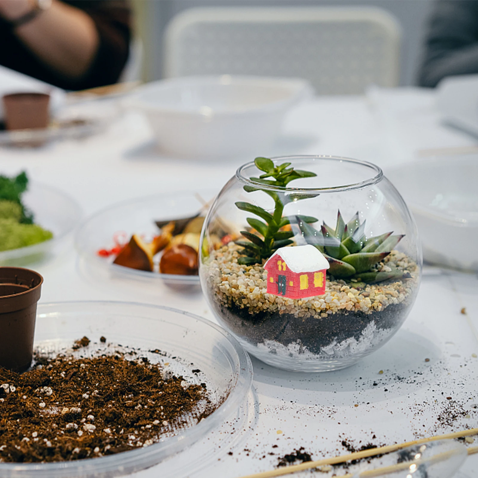 

10Pcs Micro Landscape Succulent Decor Resin Mini House Ornament for Christmas Desktop Home Office Party Indoor Decorative Prop