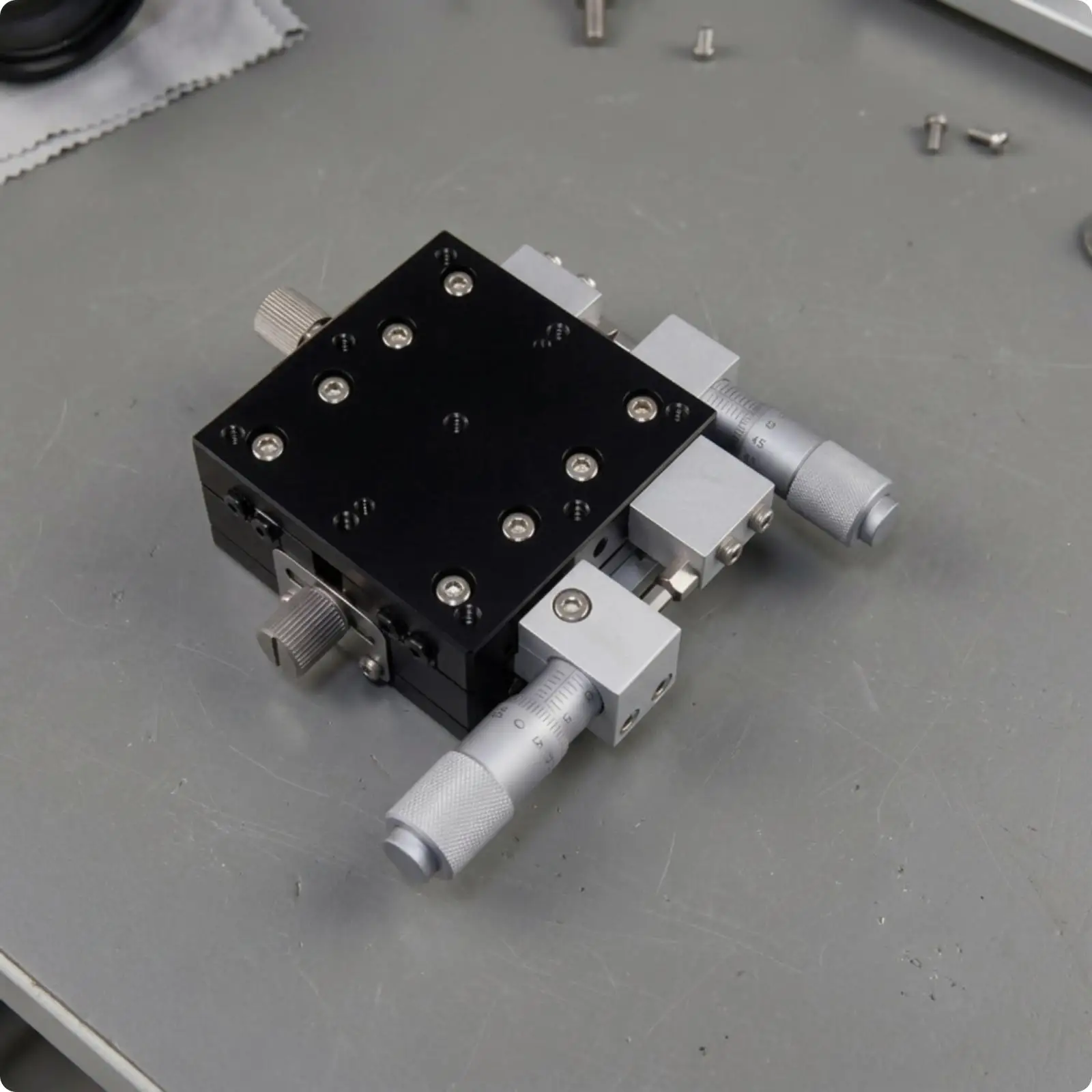 Manual Slide Platform XY Axis Stage with Scale Markings and Sturdy Aluminum Build for Optical Alignment