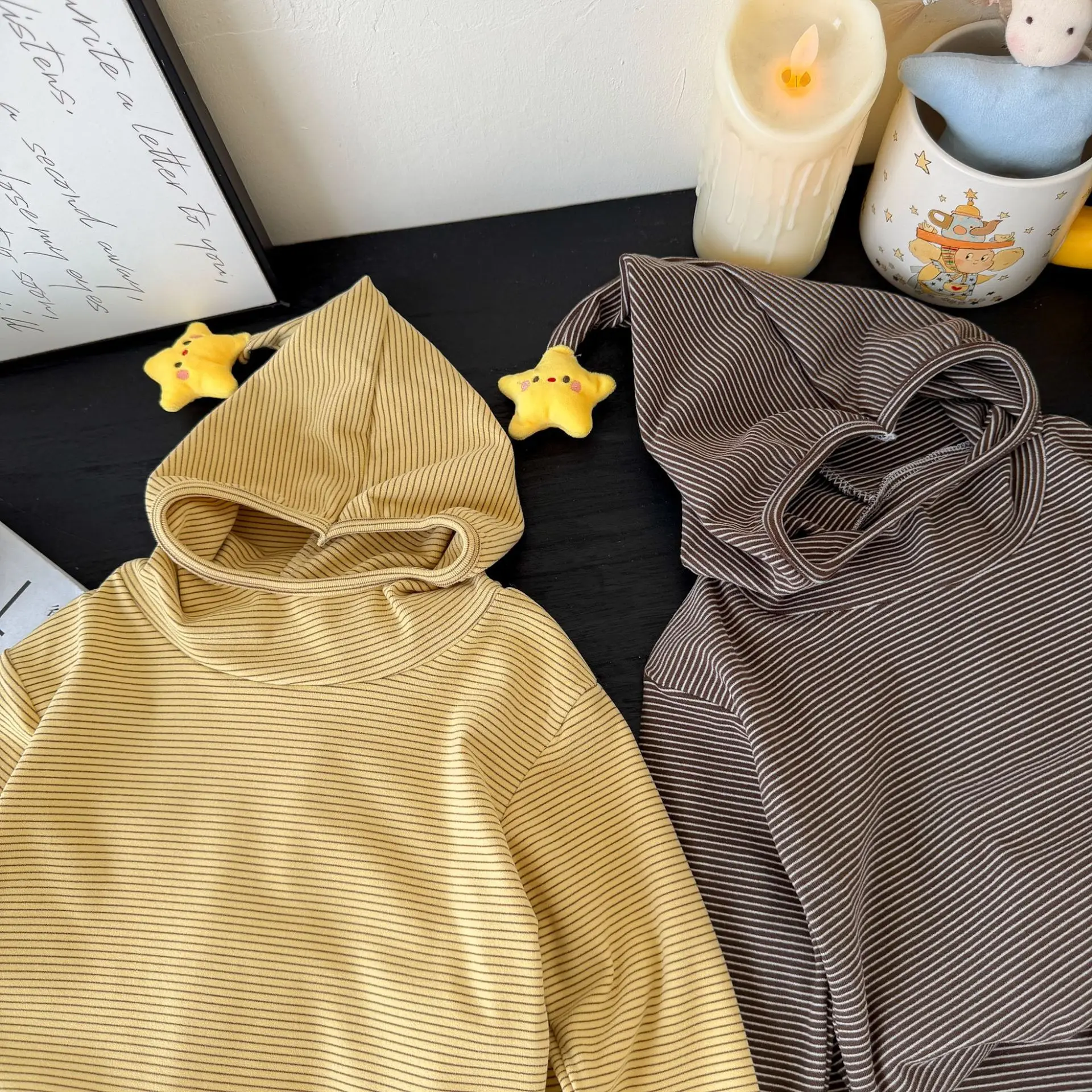 Kinder Jungen Mädchen Gestreifte Kleidungssets 2026 Neue Herbst Niedliche 3D-Stern-Dekoration Kapuzen-Langarm-Oberteil+Hose 2-teiliges Freizeit-Outfit für Kinder – Detail 6