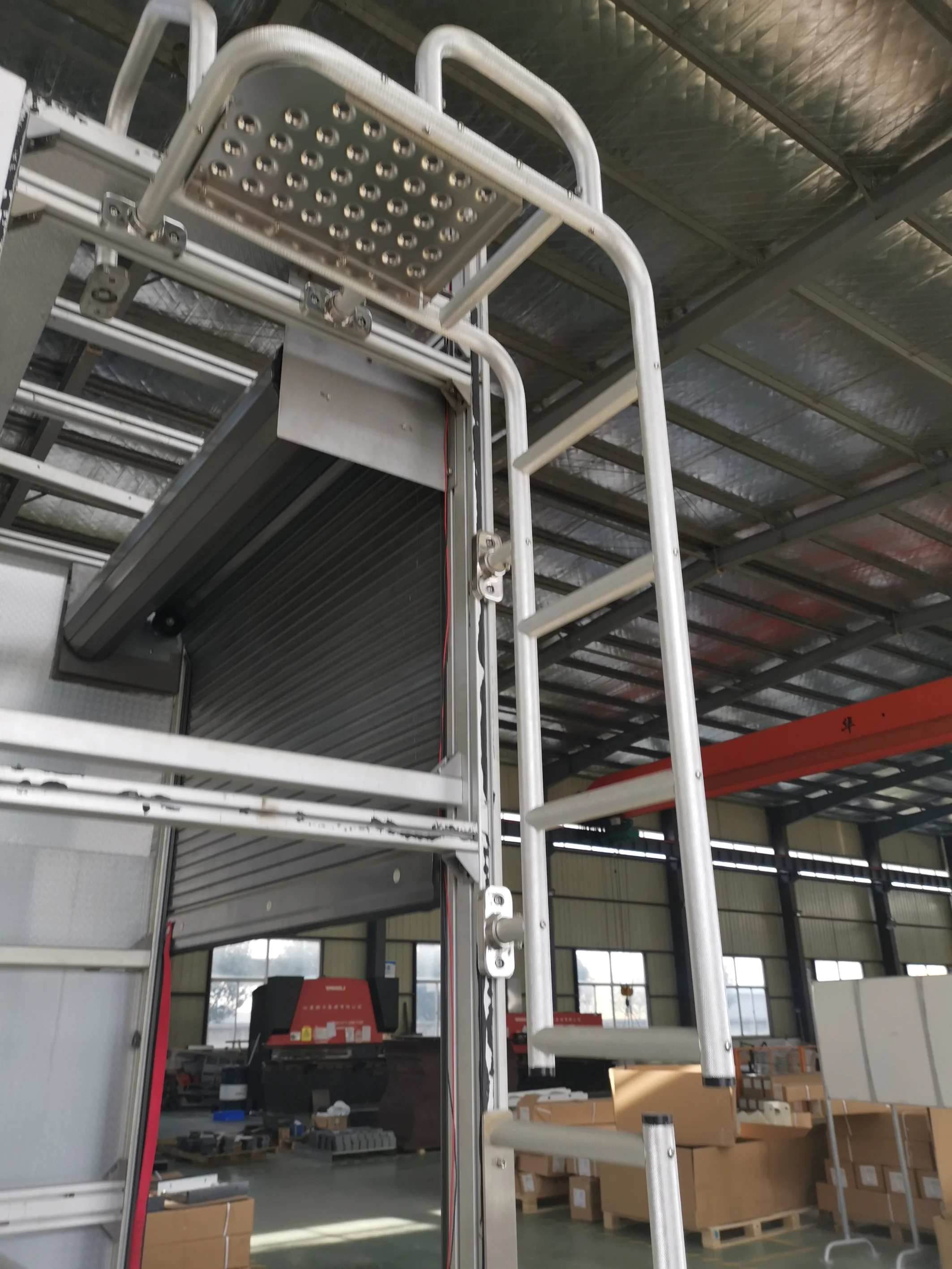 Китайская заводская новая лестница доступа к ведущим колесом 6x4, задняя спасательная лестница для пожарных грузовиков