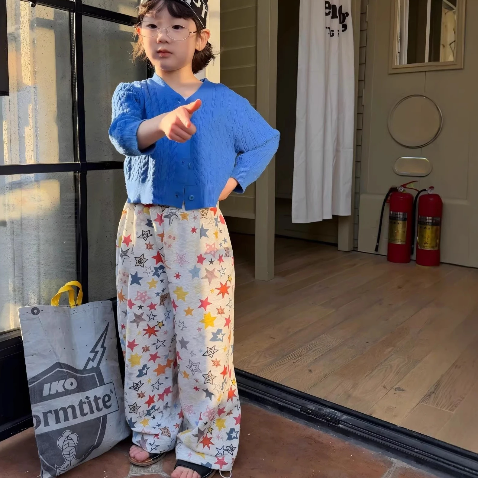 Girls Suit 2026 Spring and Summer New Childrens Clothing Korean Girl Baby Twist Cardigan Five-point Star Guard Pants Two Sets